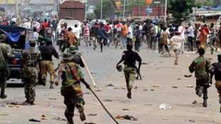Keresztény-muszlim összecsapások Nigériában, halottakkal és gyújtogatással