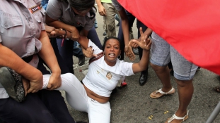 Több tucat aktivistát vettek őrizetbe Kubában