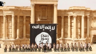 Menekülnek a dzsihadisták – küszöbön Palmüra visszafoglalása