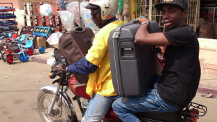Motorozás Beninben – képes útikaland