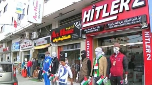 Megnyílt a Hitler 2 ruházati bolt