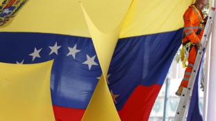 Fordult a kocka Venezuelában: kétharmada van az eddigi ellenzéknek