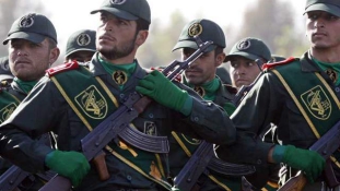 Kíméletlen megtorlást ígér az iráni Forradalmi Gárda
