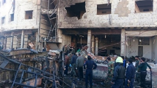 Síita szent helynél robbantottak – több mint 60 halott Damaszkuszban