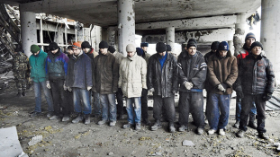 Kelet-Ukrajna: fogolycsere és újabb tűzszünet