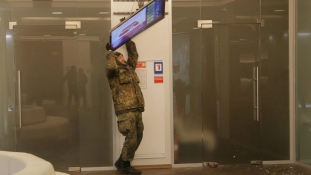 Orosz bankokra támadtak Kijevben