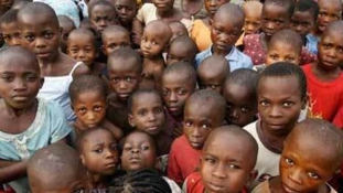 Mit lehet tenni a gyermekszegénység ellen Ugandában?