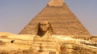 Majdnem lebontották a Kheopsz piramist