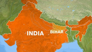 Tömeges halál: folyóba zuhant egy busz Indiában