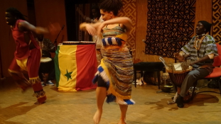 Irány Szenegál – egy fergeteges táncest képei a Francia Intézetből