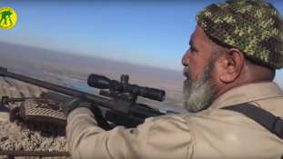 62 éves mesterlövész tizedeli az Iszlám Állam harcosait (videóval)