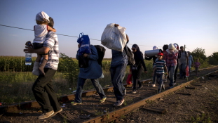 Hétfőtől küldik vissza a migránsokat Törökországba