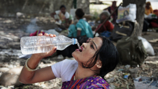 Szokatlan hőség gyilkol Indiában