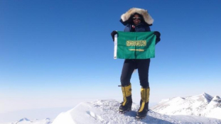 Egy szaúdi nő, aki hatot hódított meg a világ hegycsúcsai közül