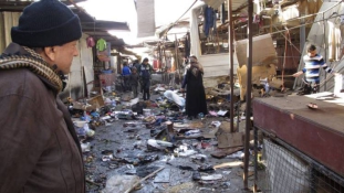 Míg az iraki hadsereg Falludzsát ostromolja, az Iszlám Állam Bagdadban robbant