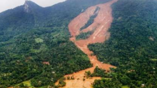 Srí Lankán árvizek és földcsuszamlások pusztítanak