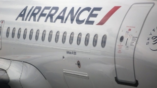 Merényletet hiúsítottak meg egy Air France-gép ellen