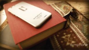 ArmPhone: Vadiúj okostelefon a Kaukázusból