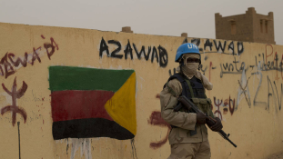 Egyre súlyosabb harcok dúlnak Maliban, veszélyben a békemegállapodás