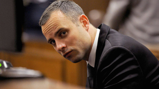 Hatéves börtönbüntetést kapott Oscar Pistorius a barátnője meggyilkolásáért