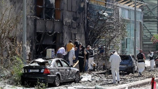 Öngyilkos robbantás volt az amerikai konzulátus mellett Dzsiddában