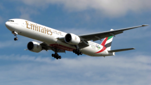 Kigyulladt egy Emirates-gép Dubajban leszálláskor