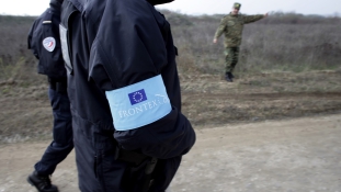 Csaknem 70 ezer embert mentett ki a tengerből január óta a Frontex