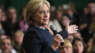 Clinton szerint megpiszkálja az amerikai elnökválasztást Moszkva