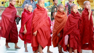 Bébiboncok Burmában, a mai Mianmarban