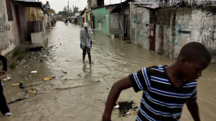 Kolerajárvány fenyegeti Haitit a Matthew forgószél után
