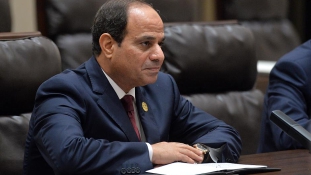Összeesküvés az egyiptomi elnök ellen – őrizetben a gyanúsítottak