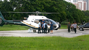 Kilököm a korrupt hivatalnokokat a helikopterből – csináltam már ilyet