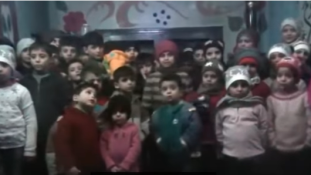 Mentsetek meg – videón üzentek a Kelet-Aleppóban rekedt árva gyerekek