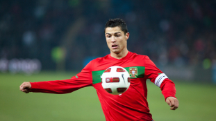 A spanyol adóhivatal vizsgálatot indított Cristiano Ronaldo ellen, aki negyedszer is aranylabdás lett