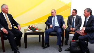 Nagy a jövés-menés: Moszkvába is ellátogat az amerikai külügyminiszter