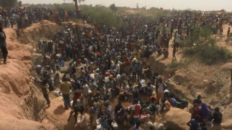 Aranyláz Nigerben – videó