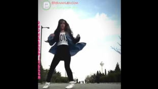 Dac – teheráni utcákon, kendő nélkül táncol egy lány (videó)