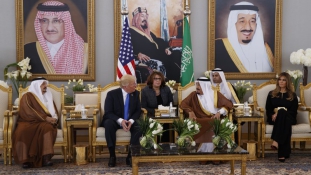 Ebédelj, mint egy király – mivel kínálták Trumpot Rijádban?