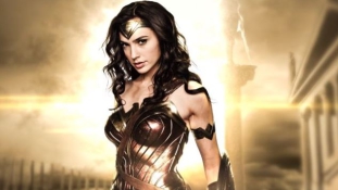 Hogy lett Miss Izraelből, a Cahal katonájából Wonder Woman?