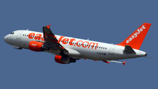 Gyanús beszélgetés miatt megszakította útját egy Easyjet-gép