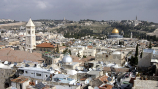 Leszúrtak egy rendőrnőt Jeruzsálemben – az Iszlám Állam az állítja, az ő emberei voltak