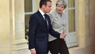 May-Macron: közös brit-francia terv a terrorizmus elleni harcban