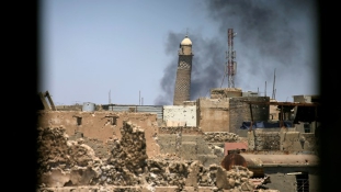 Mecsetrombolással ismerte be vereségét az Iszlám Állam – Abadi