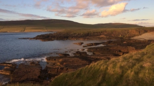 Íme egy lakatlan skót sziget, ami csak évi egyszer mutatja meg magát az embereknek