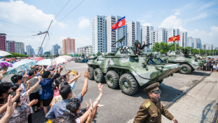 Megkezdték a katonai akció tervezését Észak-Korea ellen