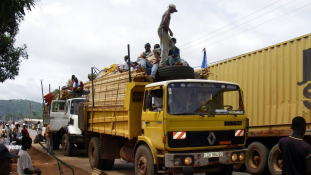 Brutális közúti baleset Közép-Afrikában, 78 halott