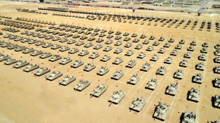 Egyiptomban nyílt meg a Közel-Kelet legnagyobb katonai támaszpontja