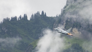 Ausztria kiszáll a drágának ítélt Eurofighter-programból