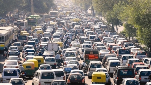 India gazdasági okokból nem kér az önvezető járművekből