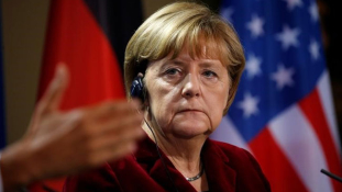 Merkel a migránsokról: ma is azt tenném, mint 2015-ben
